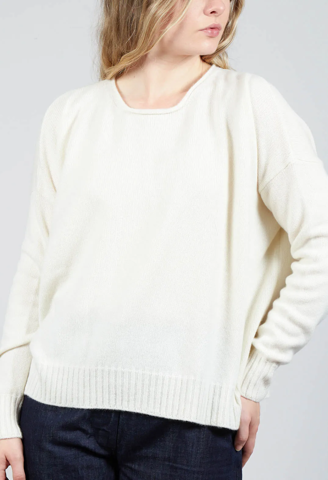 Boxy Pullover in Chalk