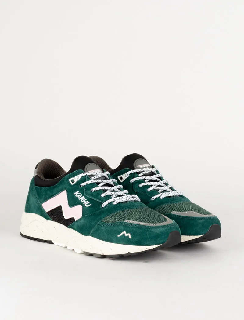 Karhu Aria 95 Trainer June Bug / Roseate Spoonbill