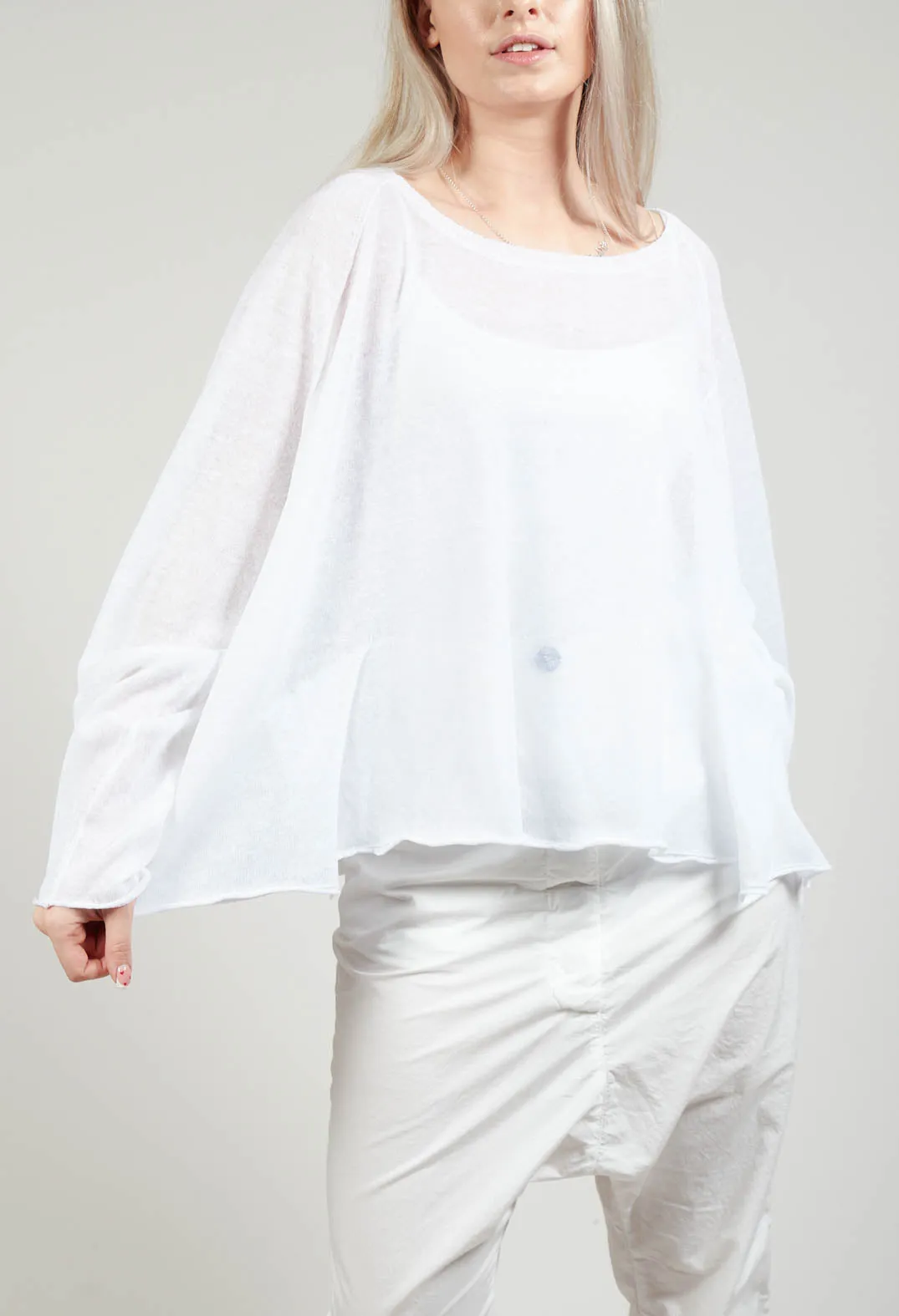 Linen Pullover in White