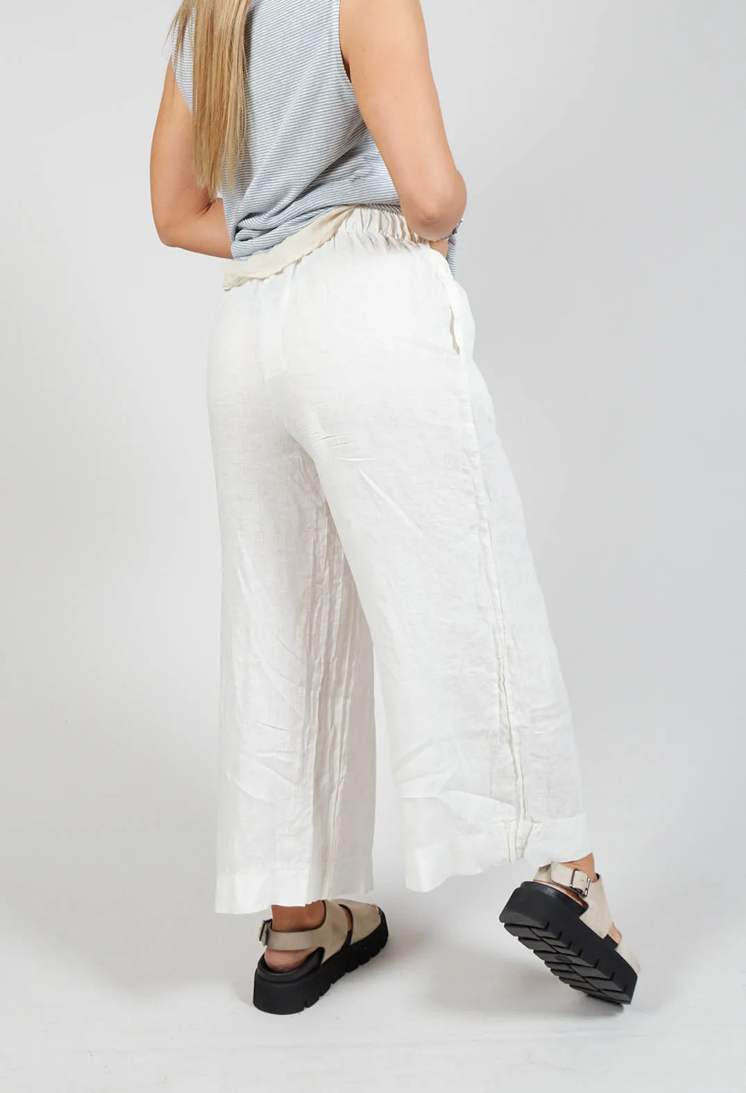 Pollo L Trousers In Mandorla