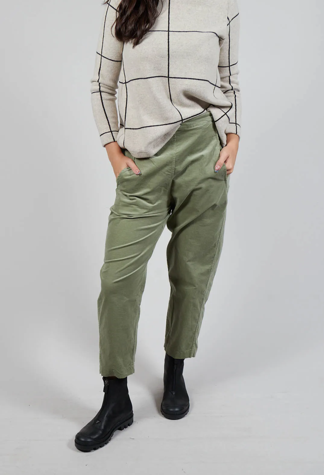 Terra V Trousers in Linfa