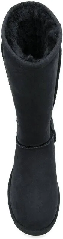 UGG fur-lined snow boots Black