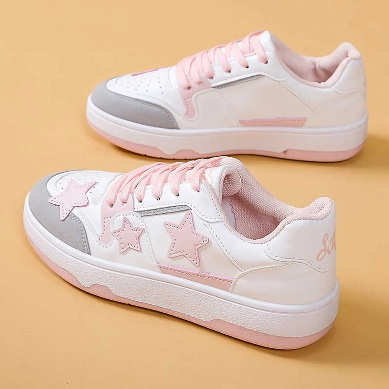 White pink star pattern print shoe sneaker