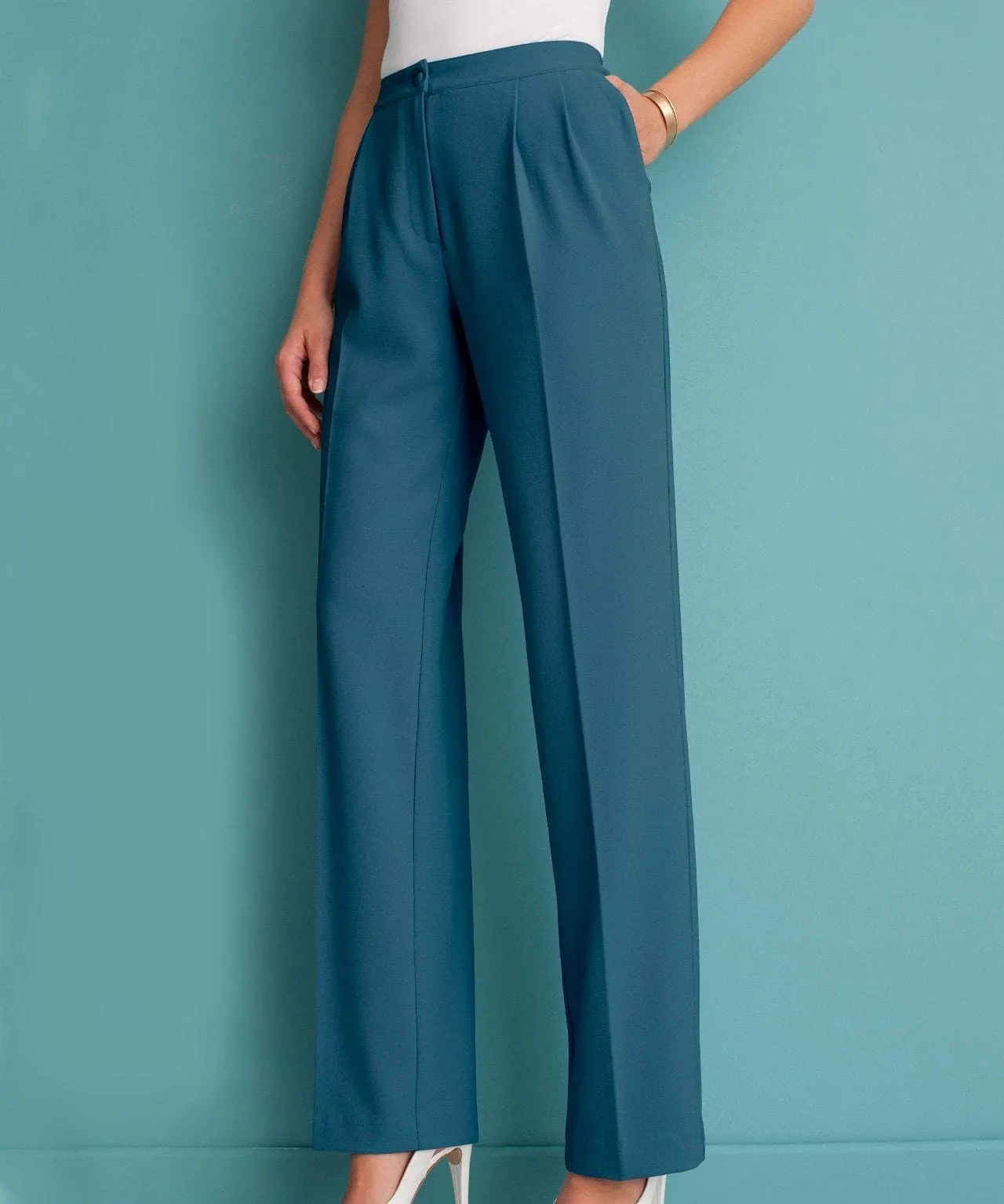 Wide-Leg Crêpe Trousers