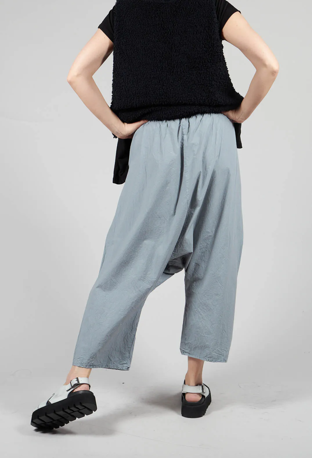 Zaunetz Trousers in Wind Blue